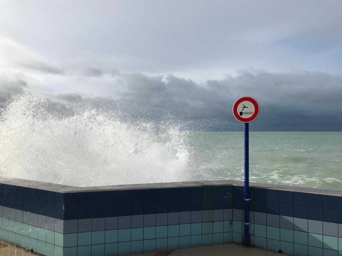 Villa Tremail - La Plage Au Pied De Votre Chambre Wimereux Kültér fotó
